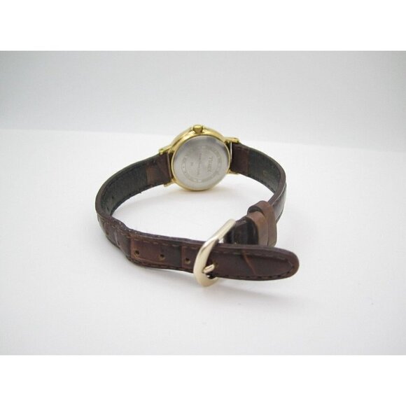 Women Carriage by Timex Indiglo Quartz WR Analog 27mm Causal Round Watch (G404) - Picture 9 of 10